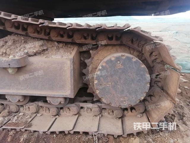 右驱动轮（行走机构）