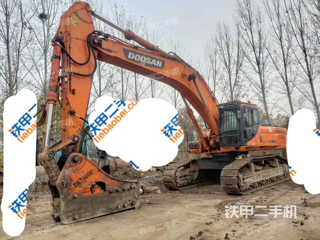 斗山DX520LC-9C挖掘机