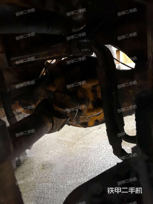 后驱动桥(液压/传动系统) 后驱动桥(液压/传动系统)