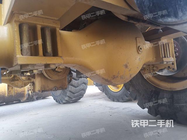 后驱动桥（液压/传动系统）