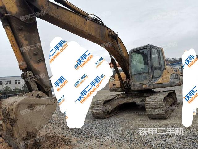 玉柴YC230LC-8挖掘机