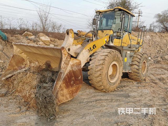 山东临工LG953装载机