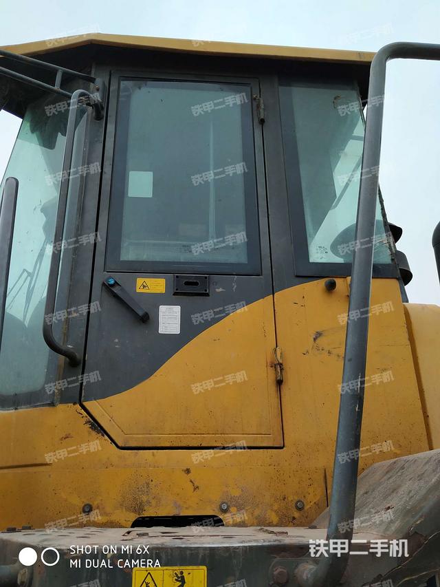 驾驶室正侧（驾驶室部分）