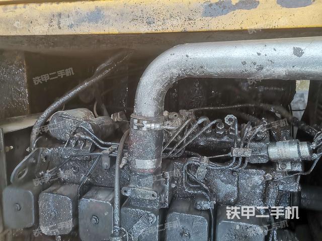 气门室盖螺丝特写（上车部件）