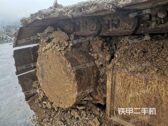 左驱动轮(行走机构) 左驱动轮(行走机构)