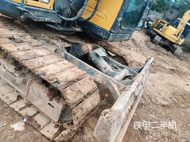 左侧行走马达盖板（行走机构）