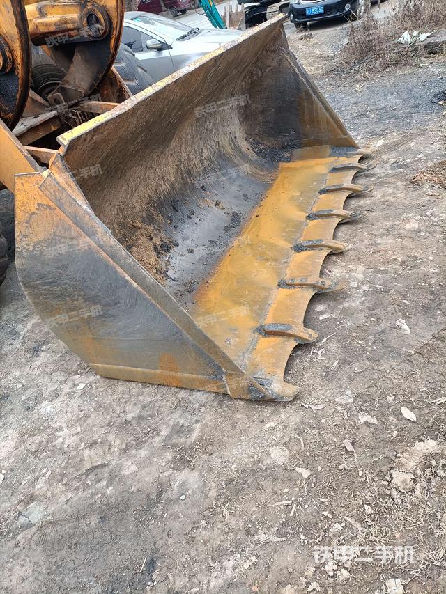 铲斗后45°(工作装置) 铲斗后45°(工作装置)