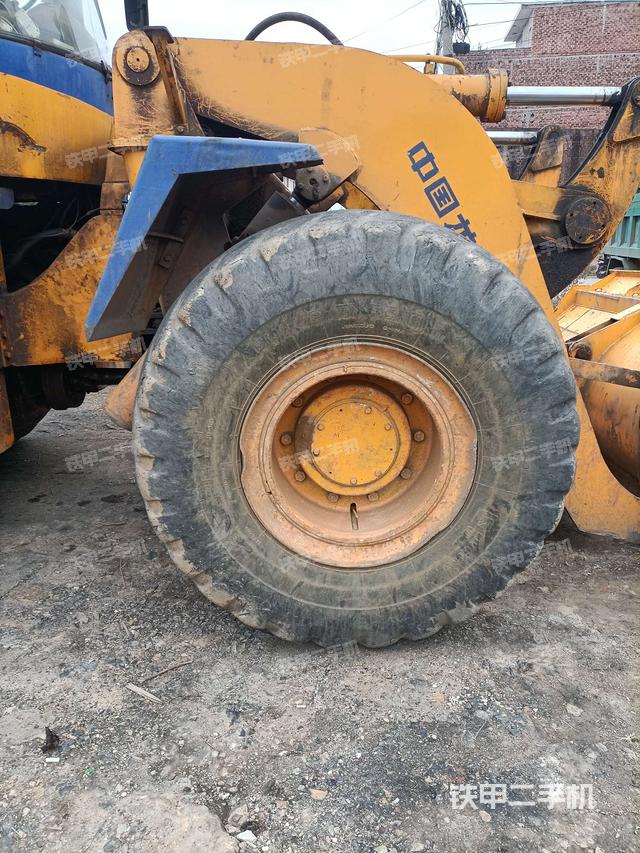 左前轮(行走机构) 左前轮(行走机构)