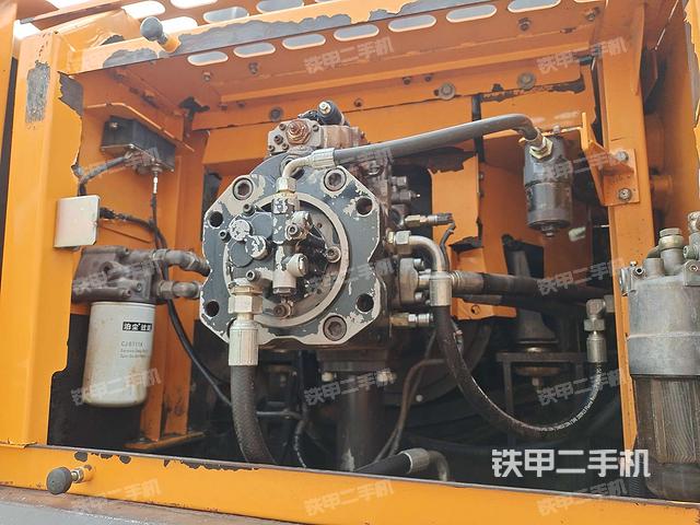 液压泵斜45 右(大件舱室) 液压泵斜45 右(大件舱室)