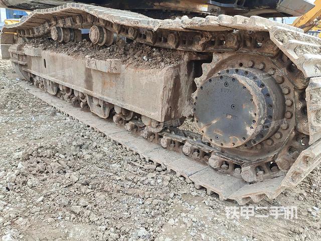 左侧履带整体 （行走机构）