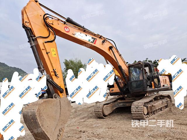 三一重工SY305C挖掘机