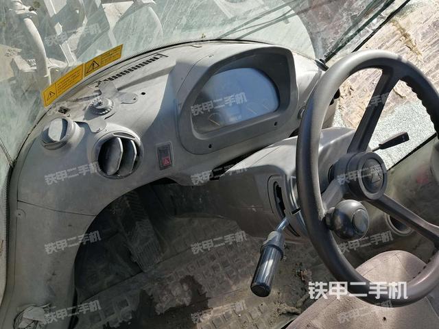 仪表盘（驾驶室部分）