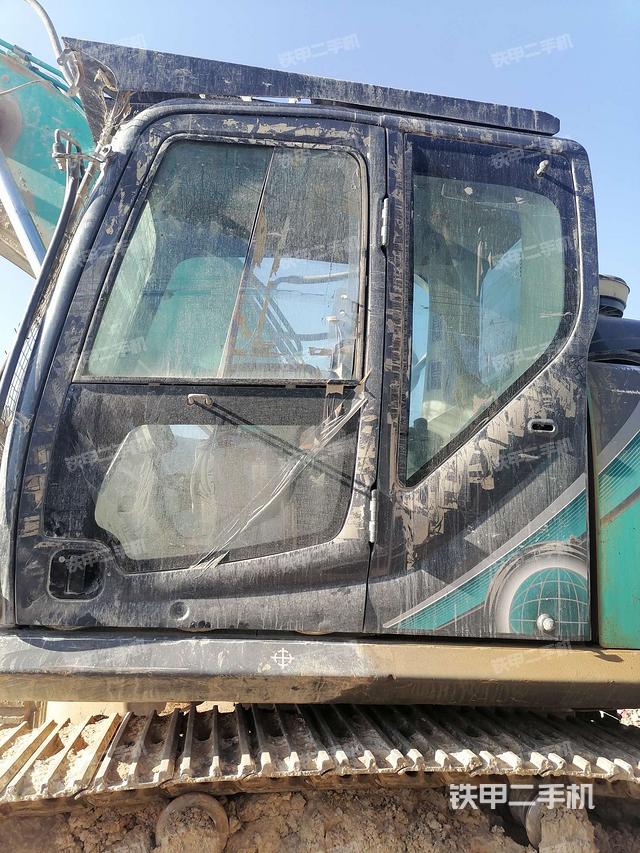 神钢sk270xd10挖掘机