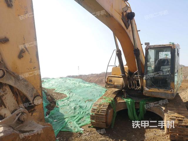 三一重工SY285C挖掘机