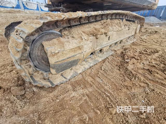 左侧履带整体 （行走机构）