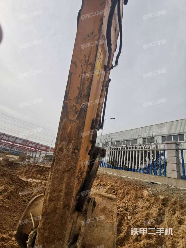 小臂整体右前（工作和回转装置）