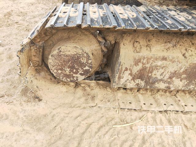 右驱动轮（行走机构）