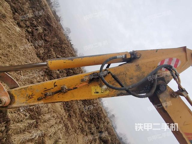 小臂整体左后（工作和回转装置）