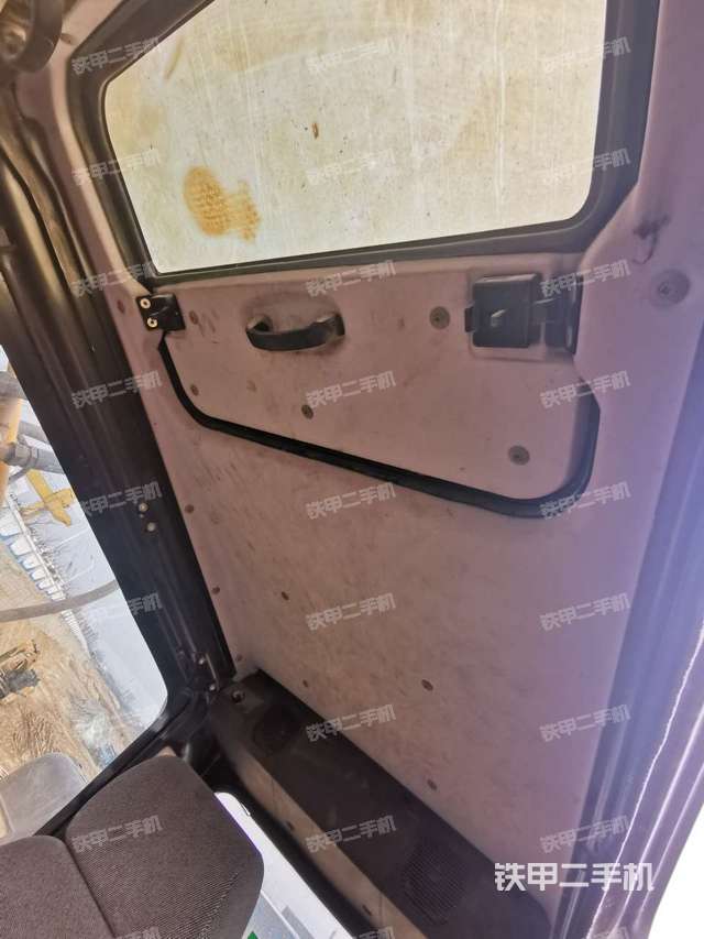 顶棚整体（驾驶室部分）