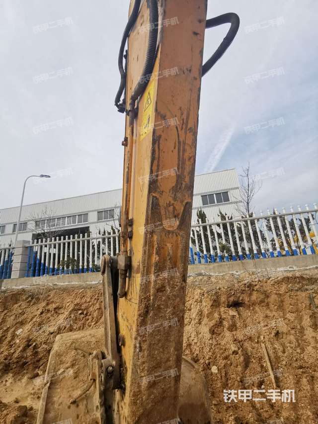 小臂整体左后（工作和回转装置）