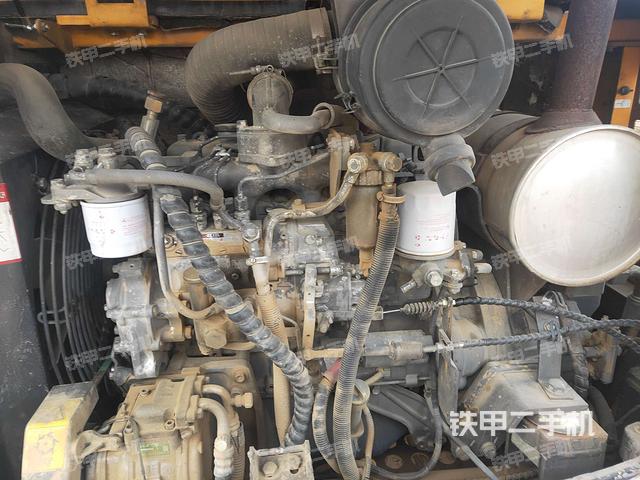 发动机室（上车部件）