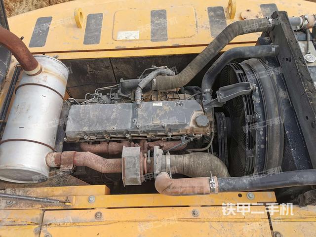 发动机室（上车部件）