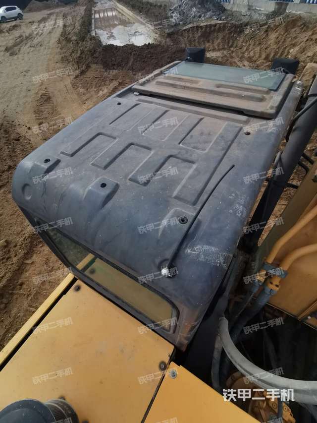 驾驶室顶部俯视（上车部件）