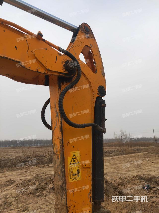 小臂整体右前（工作和回转装置）