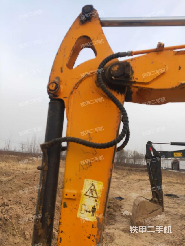 小臂整体左后（工作和回转装置）