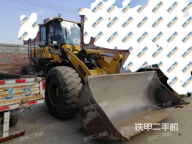 右前45°(整机外观) 右前45°(整机外观)