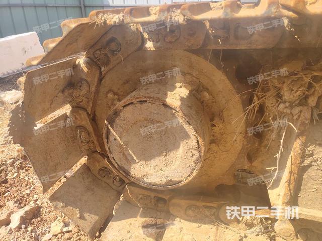 右驱动轮(行走机构) 右驱动轮(行走机构)