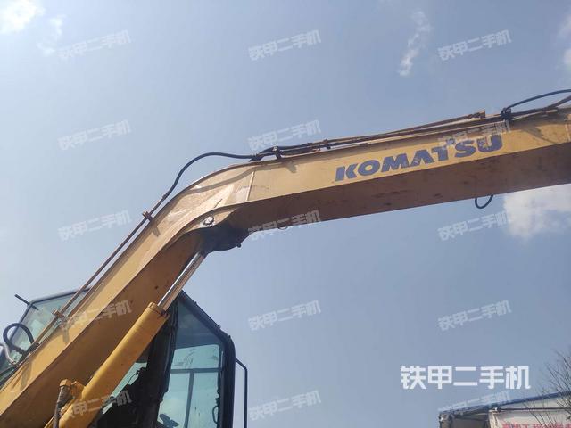 大臂整体 右侧(工作和回转装置) 大臂整体 右侧(工作和回转装置)