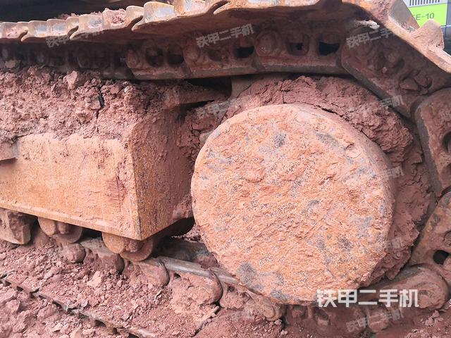 左驱动轮(行走机构) 左驱动轮(行走机构)