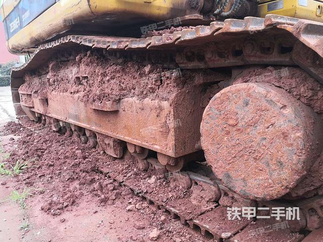 左侧履带整体 (行走机构) 左侧履带整体 (行走机构)