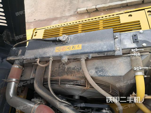 水箱+风扇特写(上车部件) 水箱+风扇特写(上车部件)