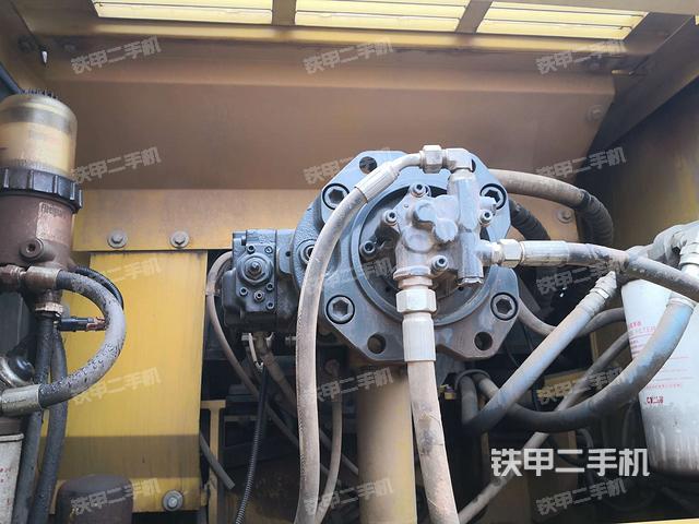 液压泵斜45 右(大件舱室) 液压泵斜45 右(大件舱室)