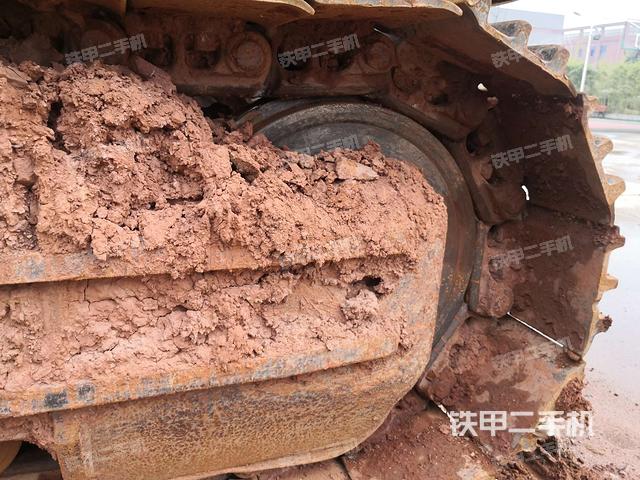 右导向轮(行走机构) 右导向轮(行走机构)