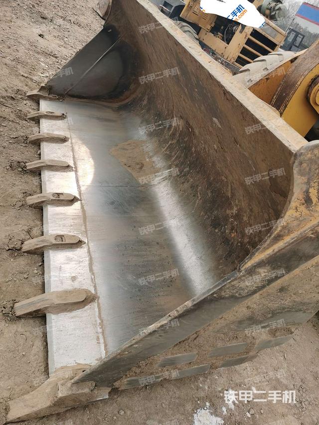 铲斗前45°(工作装置) 铲斗前45°(工作装置)