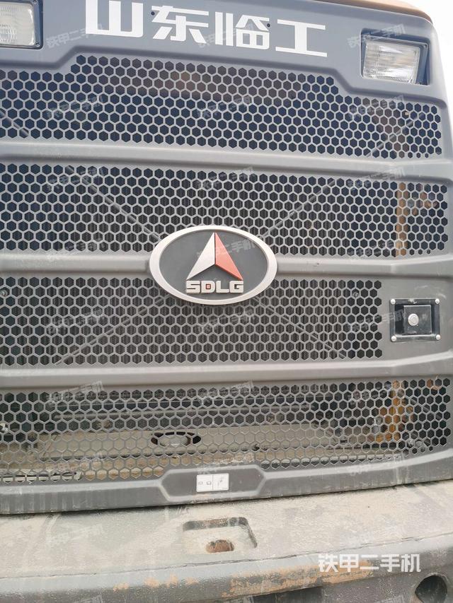 散热器正面(动力系统) 散热器正面(动力系统)