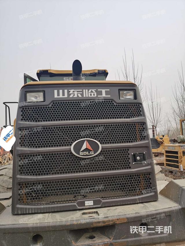 正后方（整机外观）