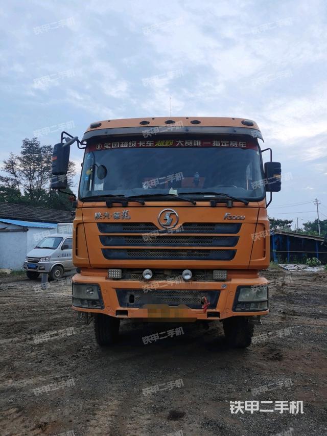 陕汽重卡6X2工程自卸车