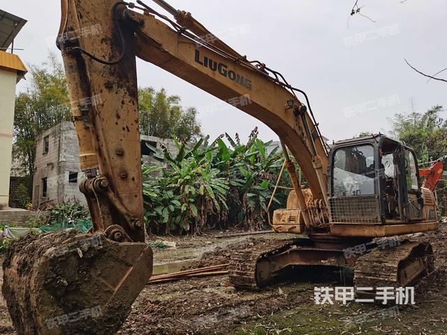 柳工CLG922D挖掘机