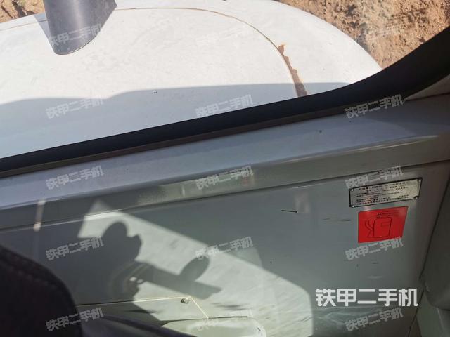 顶棚整体(驾驶室部分) 顶棚整体(驾驶室部分)