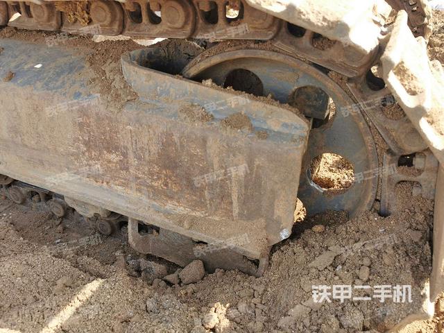 左导向轮(行走机构) 左导向轮(行走机构)