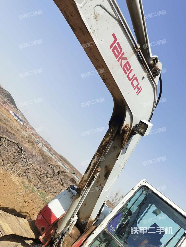 大臂整体 右侧(工作和回转装置) 大臂整体 右侧(工作和回转装置)