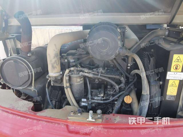 发动机室(上车部件) 发动机室(上车部件)