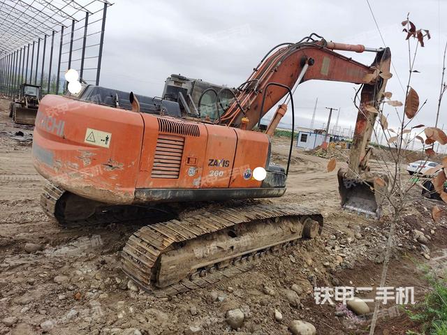 日立zx250lc3挖掘机