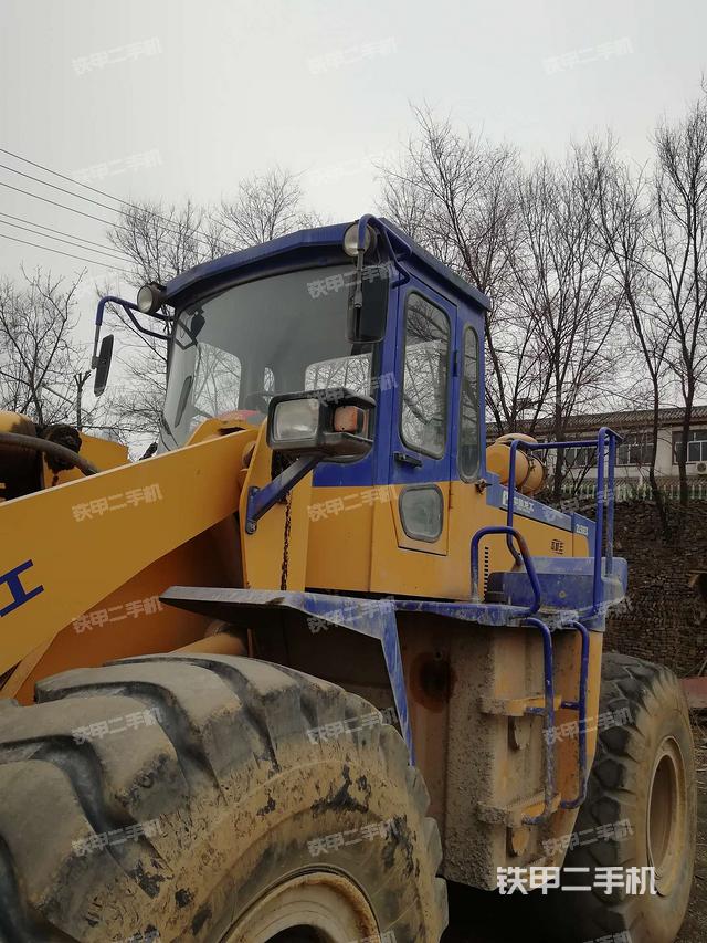 驾驶室正侧（驾驶室部分）