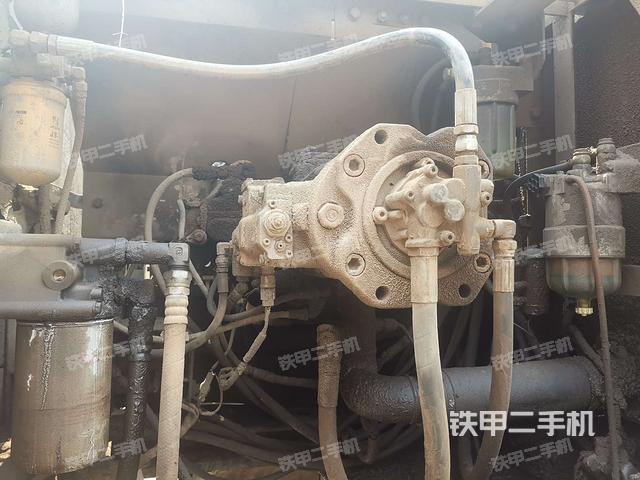 液压泵斜45 左（大件舱室）