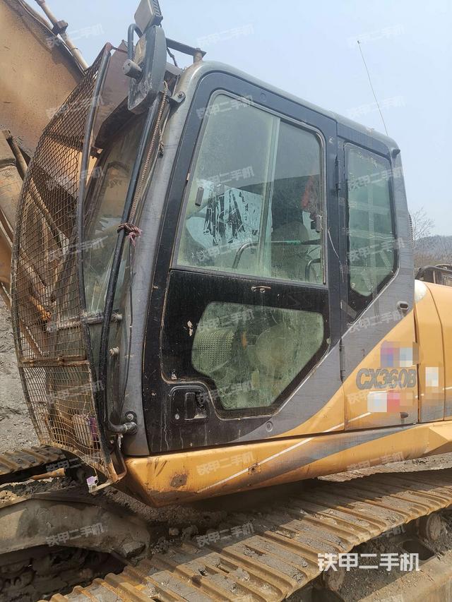 驾驶室左前45度（驾驶室部分）